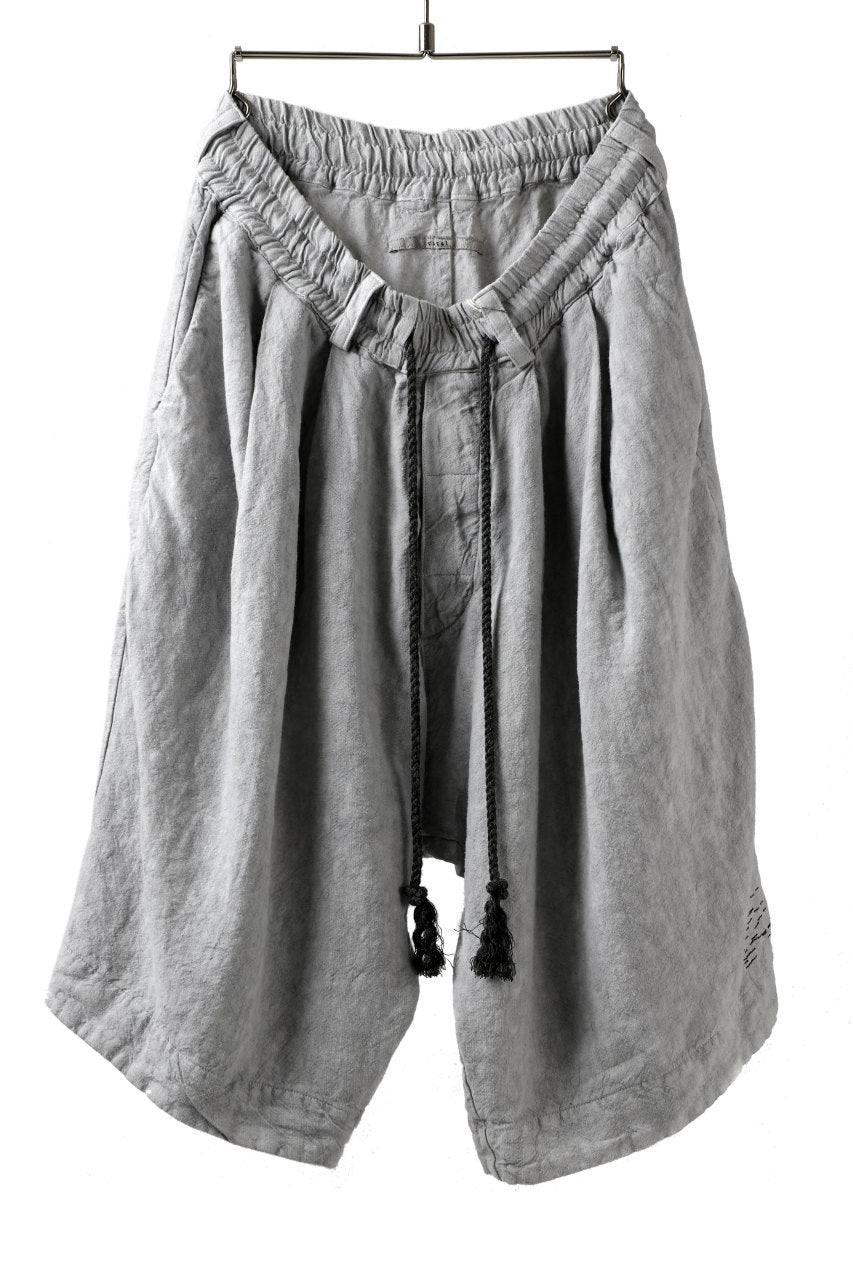 画像をギャラリービューアに読み込む, _vital tucked volume short pants / japanese-ink dyed linen (L.GREY)