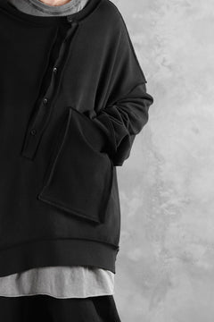 画像をギャラリービューアに読み込む, SOSNOVSKA exclusive SLASH COMBINATION SWEATER TOP (BLACK)