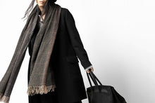 Load image into Gallery viewer, blackcrow stole wo/ny woven (GREY CHECK)