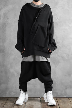 画像をギャラリービューアに読み込む, SOSNOVSKA exclusive SLASH COMBINATION SWEATER TOP (BLACK)