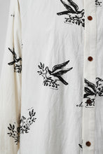 画像をギャラリービューアに読み込む, Aleksandr Manamis Hidden Heart Shirt (WHITE PRINT)