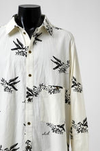 画像をギャラリービューアに読み込む, Aleksandr Manamis Hidden Heart Shirt (WHITE PRINT)