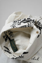 画像をギャラリービューアに読み込む, Aleksandr Manamis Hidden Heart Shirt (WHITE PRINT)