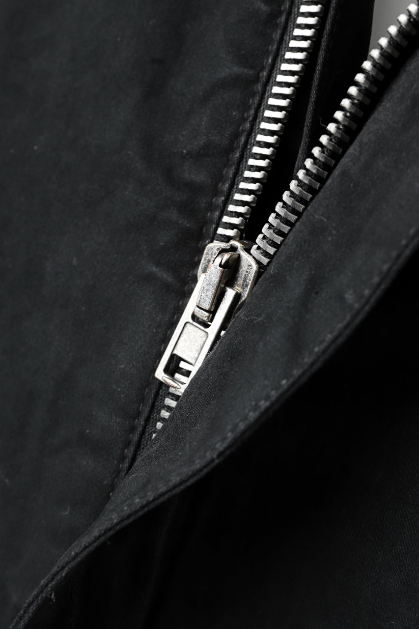 Load image into Gallery viewer, daub DYEING PADDED BOMBER JACKET / ELASTIC-COTTON (BLACK)