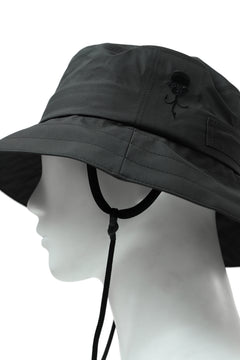 Load image into Gallery viewer, D-VEC x ALMOSTBLACK "GORETEX PRODUCT 3L SHELL" HAT (DARK GREY)