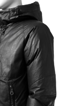 Load image into Gallery viewer, ISAMU KATAYAMA BACKLASH xx NANGA REVERSIBLE AURORA DOWN JACKET / KANGAROO + NYLON x POLISH WHITE GOOSE (BLACK x GREY)