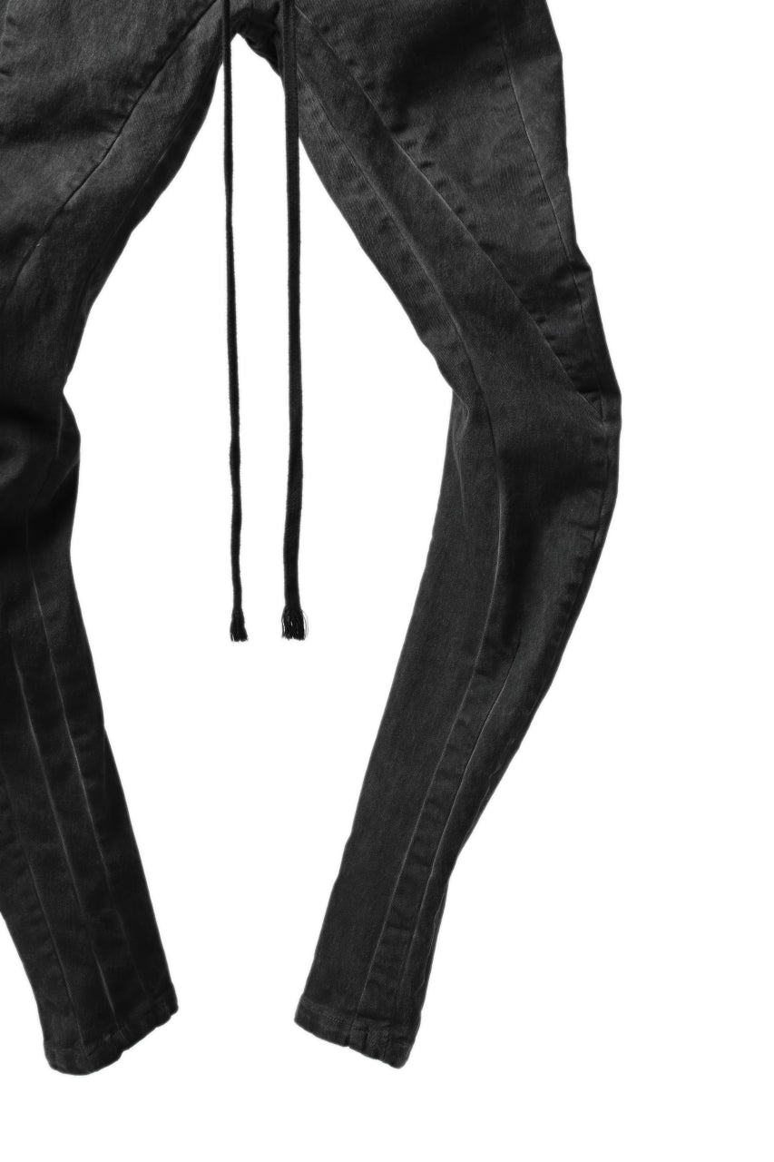 画像をギャラリービューアに読み込む, A.F ARTEFACT "thin-3D" DYEING DENIM ANATOMICAL PANTS (DARK GREY)