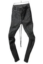 画像をギャラリービューアに読み込む, A.F ARTEFACT "thin-3D" DYEING DENIM ANATOMICAL PANTS (DARK GREY)
