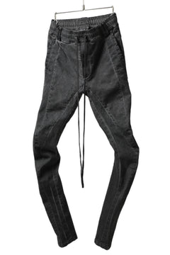 画像をギャラリービューアに読み込む, A.F ARTEFACT "thin-3D" DYEING DENIM ANATOMICAL PANTS (DARK GREY)