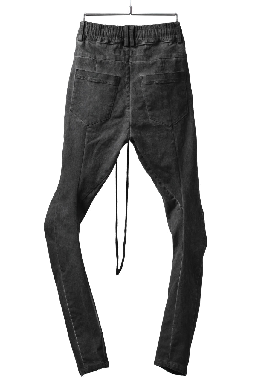 画像をギャラリービューアに読み込む, A.F ARTEFACT "thin-3D" DYEING DENIM ANATOMICAL PANTS (DARK GREY)