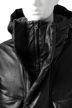 Load image into Gallery viewer, ISAMU KATAYAMA BACKLASH xx NANGA REVERSIBLE MOUNTAIN BELAY COAT / KANGAROO + NYLON x POLISH WHITE GOOSE (BLACK x GREY)