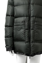 Load image into Gallery viewer, ISAMU KATAYAMA BACKLASH xx NANGA REVERSIBLE MOUNTAIN BELAY COAT / KANGAROO + NYLON x POLISH WHITE GOOSE (BLACK x GREY)