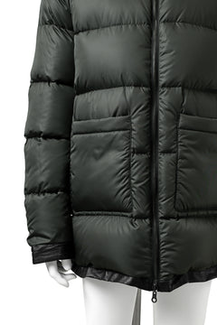 Load image into Gallery viewer, ISAMU KATAYAMA BACKLASH xx NANGA REVERSIBLE MOUNTAIN BELAY COAT / KANGAROO + NYLON x POLISH WHITE GOOSE (BLACK x GREY)