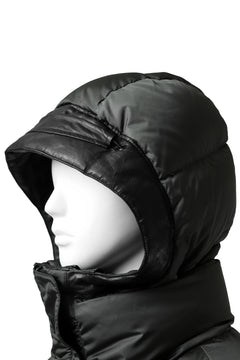 Load image into Gallery viewer, ISAMU KATAYAMA BACKLASH xx NANGA REVERSIBLE MOUNTAIN BELAY COAT / KANGAROO + NYLON x POLISH WHITE GOOSE (BLACK x GREY)