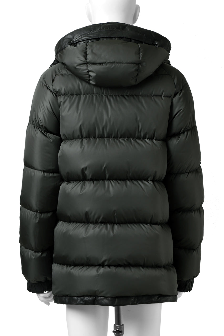 Load image into Gallery viewer, ISAMU KATAYAMA BACKLASH xx NANGA REVERSIBLE MOUNTAIN BELAY COAT / KANGAROO + NYLON x POLISH WHITE GOOSE (BLACK x GREY)