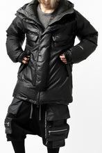 Load image into Gallery viewer, ISAMU KATAYAMA BACKLASH xx NANGA REVERSIBLE MOUNTAIN BELAY COAT / KANGAROO + NYLON x POLISH WHITE GOOSE (BLACK x GREY)