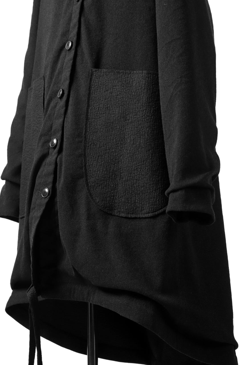 画像をギャラリービューアに読み込む, SOSNOVSKA REVERSIBLE UNINHIBITED RAIN COAT UREAN (BLACK)