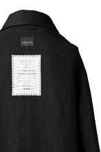 画像をギャラリービューアに読み込む, SOSNOVSKA REVERSIBLE UNINHIBITED RAIN COAT UREAN (BLACK)