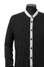 Load image into Gallery viewer, KLASICA BLACK DOG CARDIGAN / WEANER WOOL RIB (SHADOW)