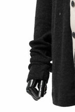 Load image into Gallery viewer, KLASICA BLACK DOG CARDIGAN / WEANER WOOL RIB (SHADOW)