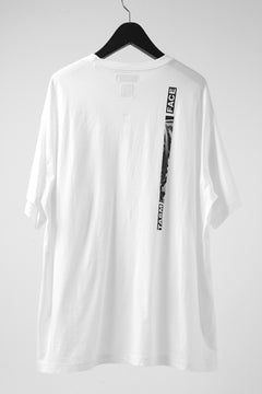 画像をギャラリービューアに読み込む, FACETASM BARCODE PRINT TEE (WHITE)