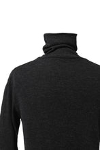 画像をギャラリービューアに読み込む, KLASICA SMOKE TURTLE NECK KNIT SWEATER / WEANER WOOL RIB (SHADOW)