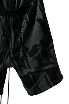 画像をギャラリービューアに読み込む, mastermind JAPAN STRIPED SHORT PANTS / PILE JERSEY (BLACK x GREY)