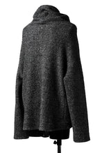 画像をギャラリービューアに読み込む, SOSNOVSKA CRAWLED OUT POCKET KNIT SWEATER (BLACK)
