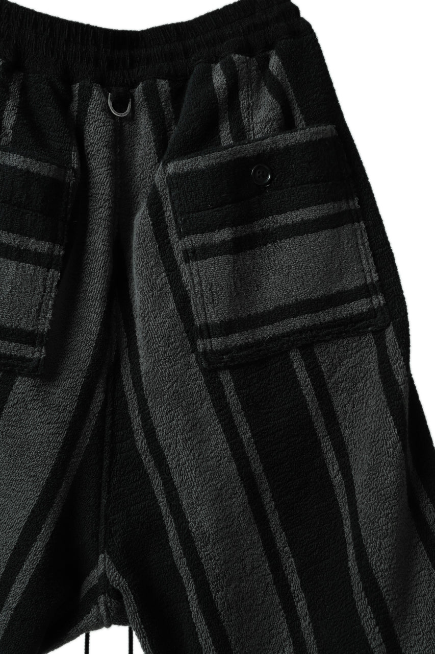 画像をギャラリービューアに読み込む, mastermind JAPAN STRIPED SHORT PANTS / PILE JERSEY (BLACK x GREY)