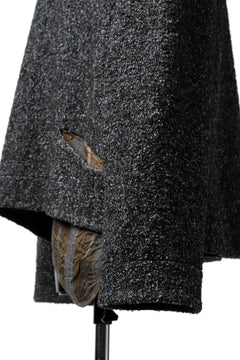 画像をギャラリービューアに読み込む, SOSNOVSKA CRAWLED OUT POCKET KNIT SWEATER (BLACK)