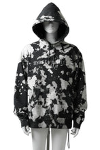 Load image into Gallery viewer, mastermind JAPAN SWEAT HOODIE / BLEACH & TIE DYE (BLACK x WHITE)