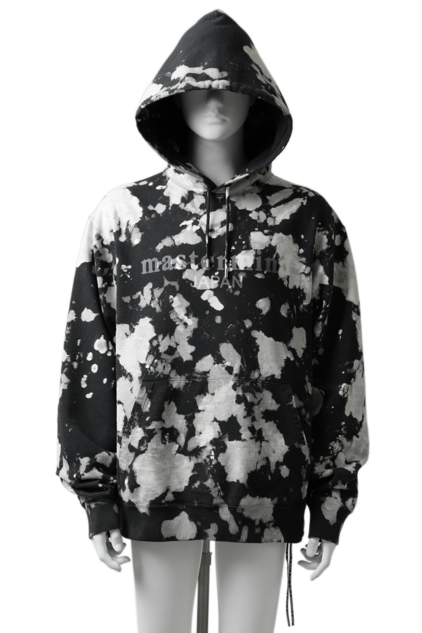 Load image into Gallery viewer, mastermind JAPAN SWEAT HOODIE / BLEACH & TIE DYE (BLACK x WHITE)