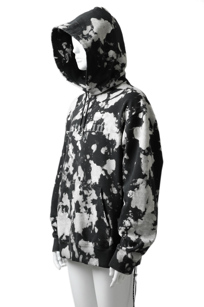 Load image into Gallery viewer, mastermind JAPAN SWEAT HOODIE / BLEACH & TIE DYE (BLACK x WHITE)
