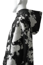 Load image into Gallery viewer, mastermind JAPAN SWEAT HOODIE / BLEACH & TIE DYE (BLACK x WHITE)