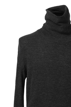 画像をギャラリービューアに読み込む, KLASICA SMOKE TURTLE NECK KNIT SWEATER / WEANER WOOL RIB (SHADOW)
