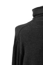 画像をギャラリービューアに読み込む, KLASICA SMOKE TURTLE NECK KNIT SWEATER / WEANER WOOL RIB (SHADOW)