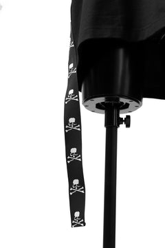 画像をギャラリービューアに読み込む, mastermind JAPAN TAPE DETAIL BOXYFIT T-SHIRT (BLACK)
