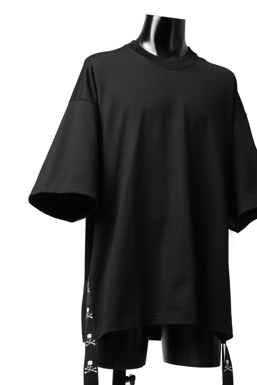 画像をギャラリービューアに読み込む, mastermind JAPAN TAPE DETAIL BOXYFIT T-SHIRT (BLACK)