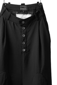 画像をギャラリービューアに読み込む, SOSNOVSKA exclusive KNEE ELLIPSED PANTS (BLACK)