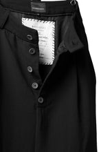 画像をギャラリービューアに読み込む, SOSNOVSKA exclusive KNEE ELLIPSED PANTS (BLACK)
