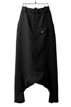 画像をギャラリービューアに読み込む, SOSNOVSKA exclusive KNEE ELLIPSED PANTS (BLACK)