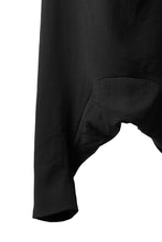 画像をギャラリービューアに読み込む, SOSNOVSKA exclusive KNEE ELLIPSED PANTS (BLACK)
