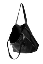 画像をギャラリービューアに読み込む, discord Yohji Yamamoto DEER SHRINK SKIN SIDE ZIPPED TOTE BAG (BLACK)