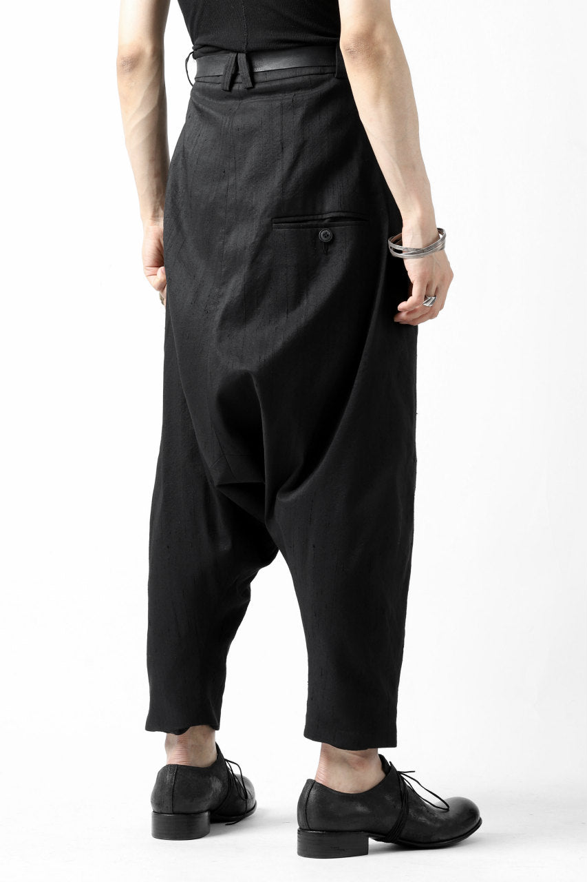 画像をギャラリービューアに読み込む, SOSNOVSKA exclusive NARROW CLOWN PANTS / SCRATCHED SILK (BLACK)