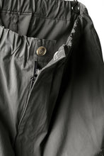画像をギャラリービューアに読み込む, ISAMU KATAYAMA BACKLASH LOWCROTCH FIELD PANTS / STRETCH TYPEWRITER CLOTH (KHAKI)