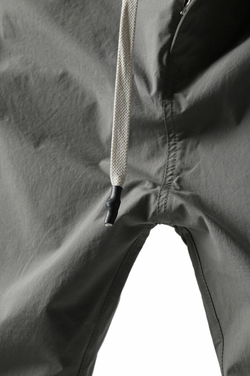 画像をギャラリービューアに読み込む, ISAMU KATAYAMA BACKLASH LOWCROTCH FIELD PANTS / STRETCH TYPEWRITER CLOTH (KHAKI)