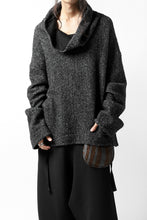 画像をギャラリービューアに読み込む, SOSNOVSKA CRAWLED OUT POCKET KNIT SWEATER (BLACK)