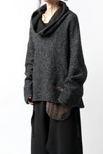 画像をギャラリービューアに読み込む, SOSNOVSKA CRAWLED OUT POCKET KNIT SWEATER (BLACK)