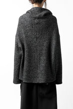 画像をギャラリービューアに読み込む, SOSNOVSKA CRAWLED OUT POCKET KNIT SWEATER (BLACK)