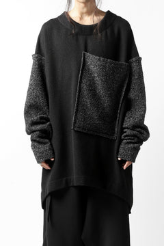 画像をギャラリービューアに読み込む, SOSNOVSKA ATTACHED POCKET KNIT SWEATER (BLACK)